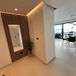 Sunhill Deluxe Maya Apartment *