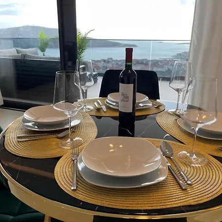 Sunhill Deluxe Maya Apartment Primosten