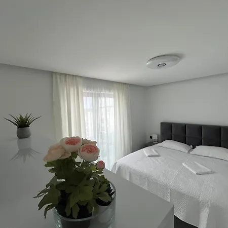 Sunhill Deluxe Maya *