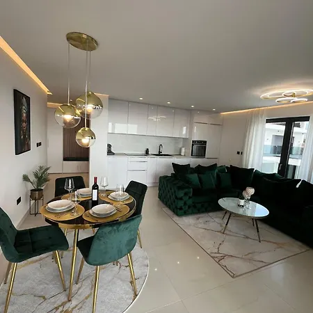 Sunhill Deluxe Maya Primošten