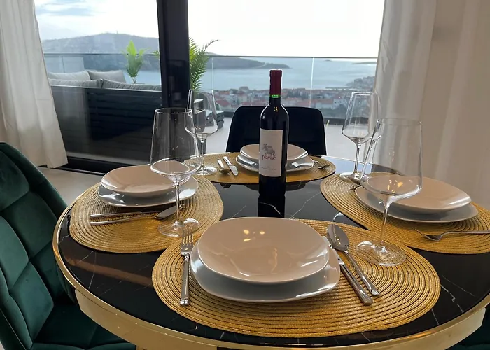 Sunhill Deluxe Maya Apartment Primosten