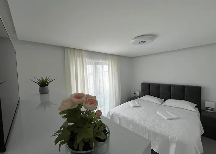 Sunhill Deluxe Maya *