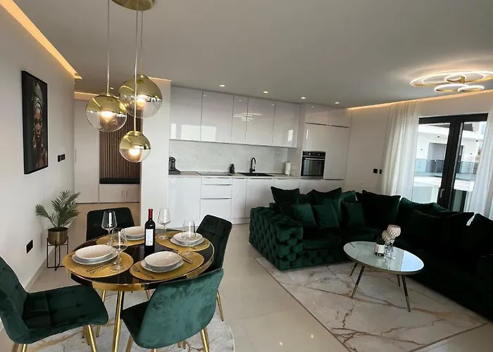 Sunhill Deluxe Maya Primošten